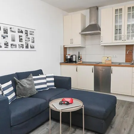 Ferienwohnung Ostseewelle - Villa Sanssouci
